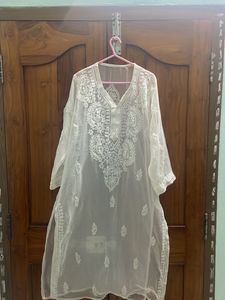 Beautiful White Chikankari Kurti