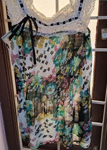 Beautiful Top ( Bust 32 )