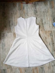 Fig White Sleeveless Dress