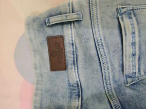 Blue Three Buttoned Jeans