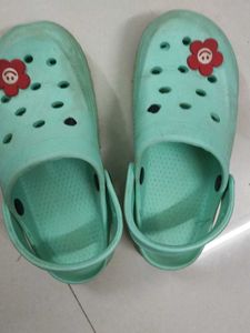 Pista Clogs &amp;  Black Flip Flops