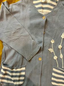 Cute Blue Floral Sweater Top