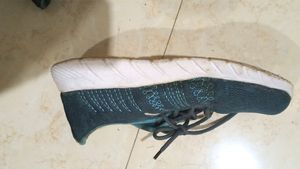 Sports Shoes
