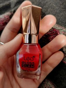 Lea Gloss Glam - Red Nail Polish