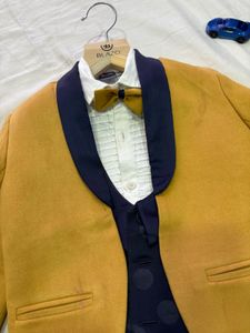 Toddler Boy&#39;s Blazer Set