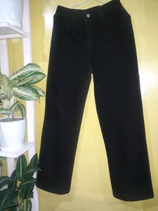 Pure Black Jeans