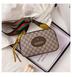 GUESS - Crossbody