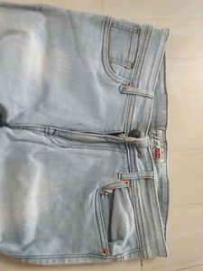 Light Wash Denim Jeans