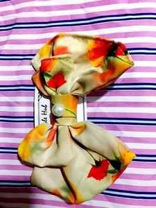 pack Of 14 cutie hair Bows clips 🥰