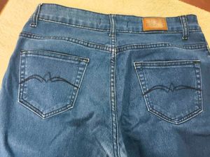 Dark Blue Skinny Jeans (Size 32)