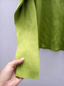 Green Sweatshirt