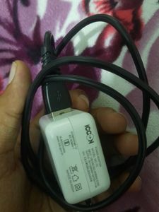 IPHONE USE FAST Icon COMPANY ORIGINAL CHARGER