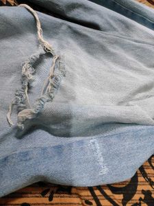 Knee Cut Mid Blue Denim