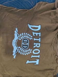 Detroit Graphic Tee