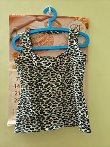 Animal Print Back Design Sleeves Top