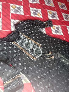 Kurti With Dupatta