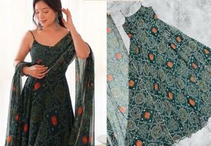Mahendi Kurta Set