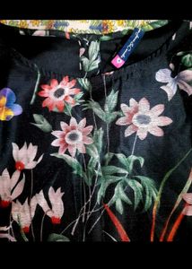 DJ&amp;C Floral Print Bishop Sleeve Top