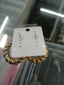 earings