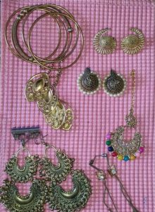 Assorted Women's Jewelry Set