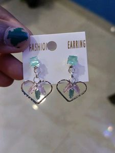 HEART SHAPED EARRINGS