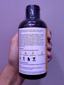 VITAMIN C🍋 BODY WASH