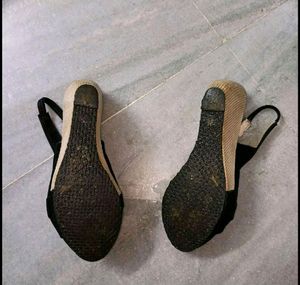 Wedges 👠 | | ❗ giving away ⚠️