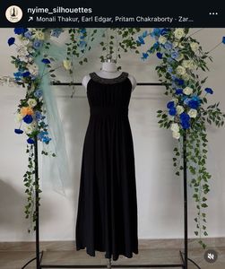 Elegant Black Maxi Dress