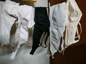 5 Combo Bras.