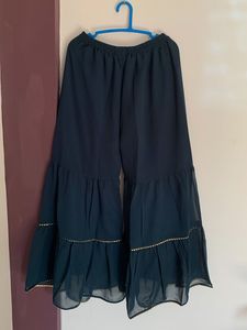 Elegant Black &amp; Gold Kurta