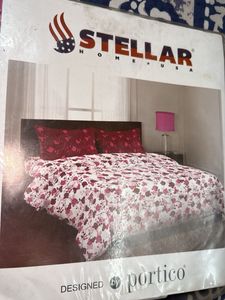 Beautiful White And Pink Bedsheet