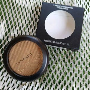 MAC Extra Dimension Skinfinish