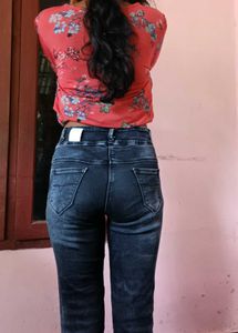 Floral Print Top With Denim Jeans