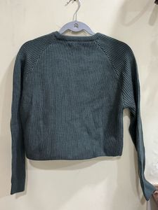 Cute Grey Cropped Sweater