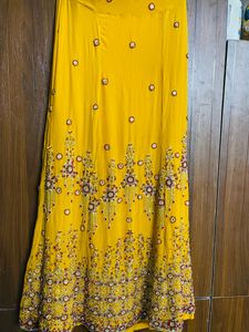 Women Yellow Lehnga/Skirt