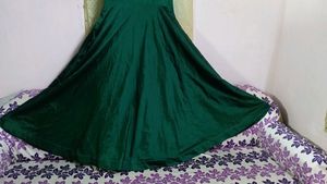 Very Beautiful 💚 Gown Like Wedding