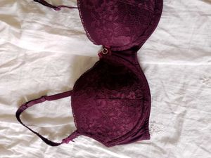branded burdundy lace braa.