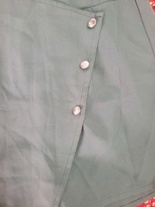 Women Solid Short