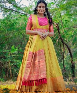 Partywear ethnic gown