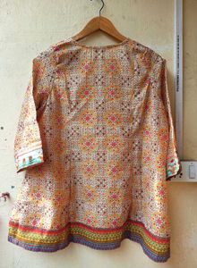 Beautiful Printed Kurta / Tunic (Women)