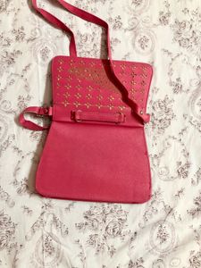 Pretty Sling Bag