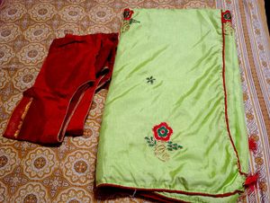 Saree With Blouse