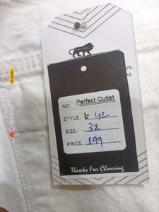 (L-42) 32 Size Straight Denim Jeans