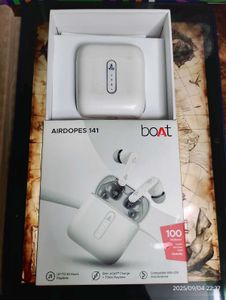 boAt Airdopes 141 - White