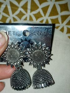 Tranding Earrings