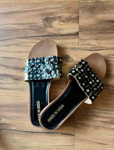 Black Floral Sliders