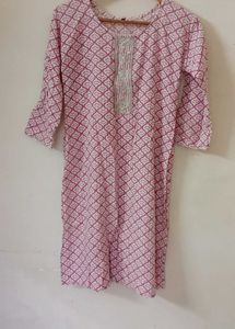 Pink Printed Kurti with Embellishments💫