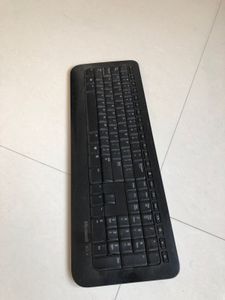 DISCARDED  - wires , keyboard , mosquito bat