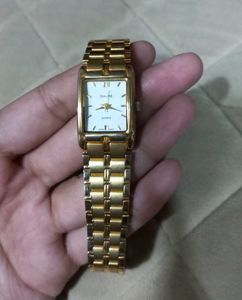 Vintage Diamante Gold Watch