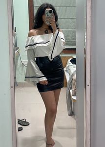 Off Shoulder Flared Sleaves Top